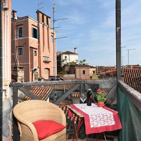 Bellissima Casa Vicino Biennale Grande Terrazza ! Apartamento Veneza Exterior foto