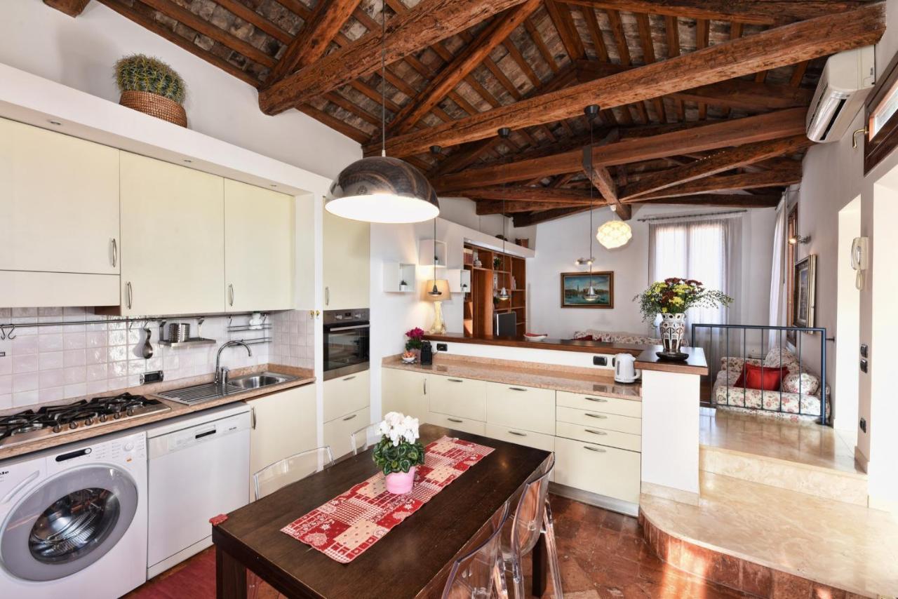 Bellissima Casa Vicino Biennale Grande Terrazza ! Apartamento Veneza Exterior foto